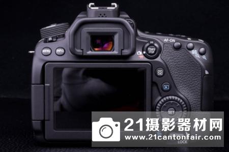 全面升级的多面能手 佳能EOS 80D相机评测