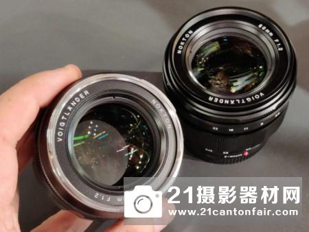 福伦达展示2款新Nokton50/1.2E卡口镜头