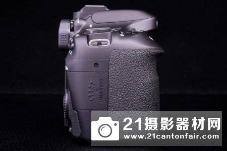 全面升级的多面能手 佳能EOS 80D相机评测