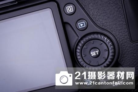 全面升级的多面能手 佳能EOS 80D相机评测